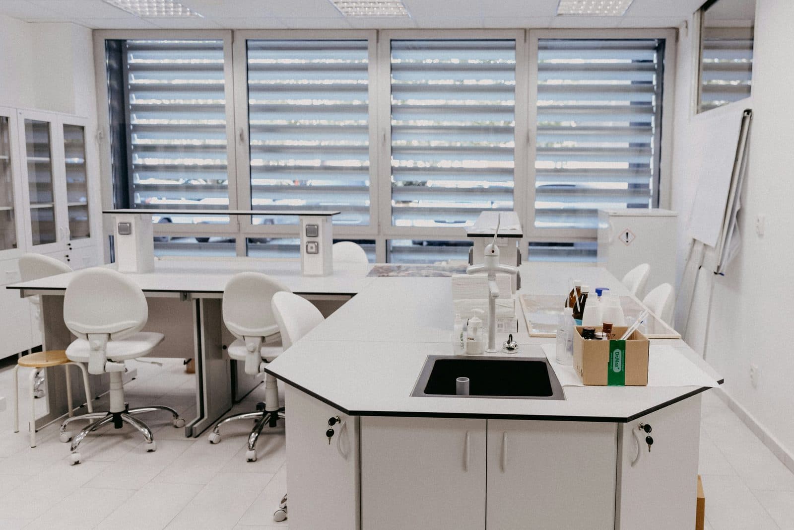 Newly fitted laboratory with benches, sinks and services installed